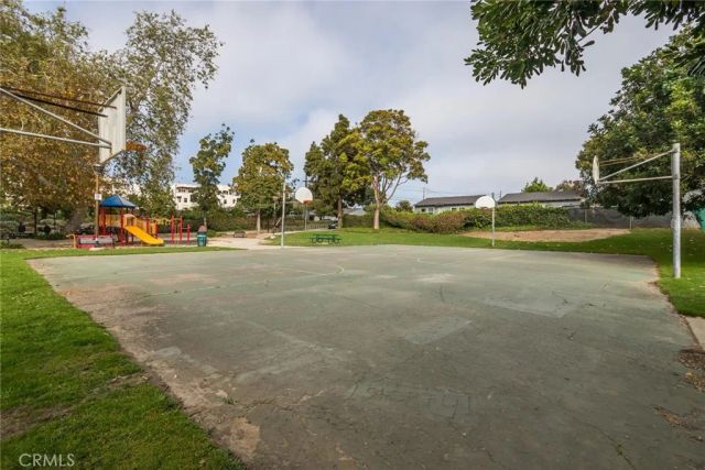 1530 E Thompson Boulevard, Ventura, CA 93001