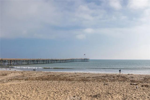 1530 E Thompson Boulevard, Ventura, CA 93001