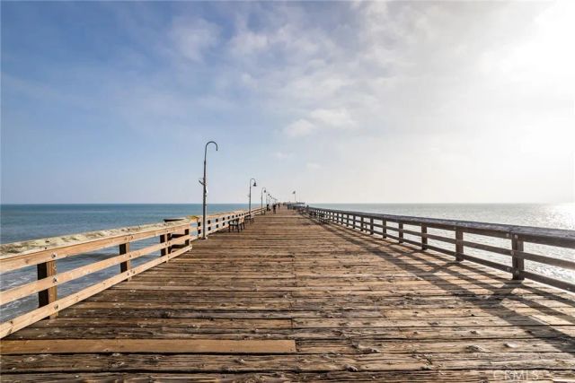 1530 E Thompson Boulevard, Ventura, CA 93001