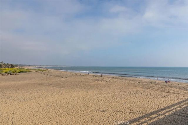 1530 E Thompson Boulevard, Ventura, CA 93001