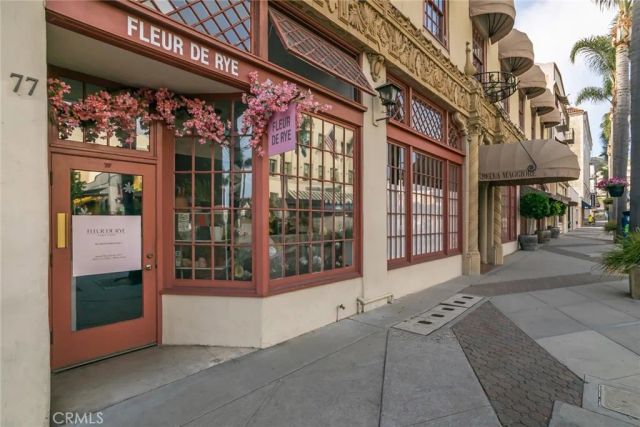 1530 E Thompson Boulevard, Ventura, CA 93001