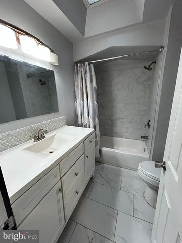 549 E SANGER ST, Philadelphia, PA 19120