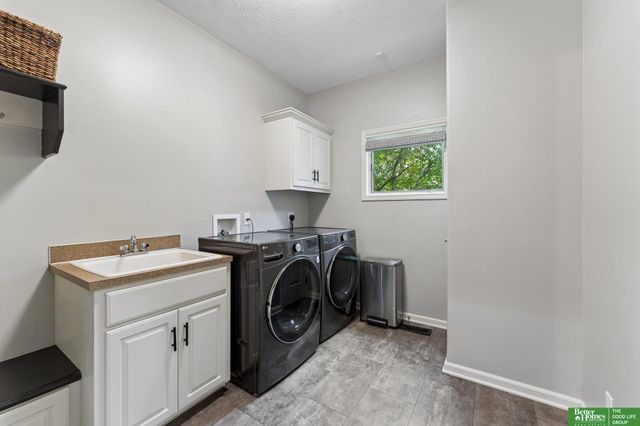 3811 S 194 Street, Omaha, NE 68130