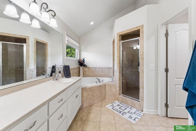 3811 S 194 Street, Omaha, NE 68130