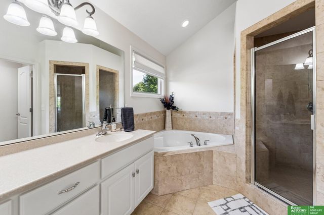 3811 S 194 Street, Omaha, NE 68130