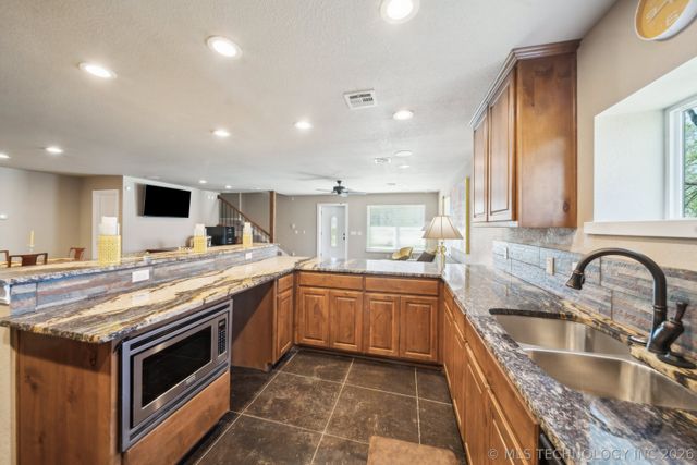 16042 S 97th West Avenue, Sapulpa, OK 74066