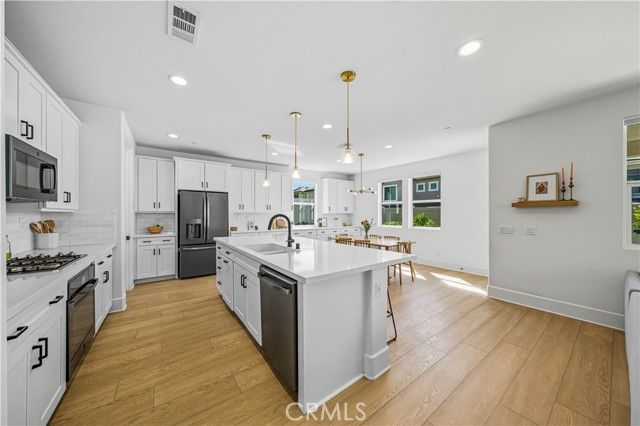 32017 Radiant Drive, Temecula, CA 92591