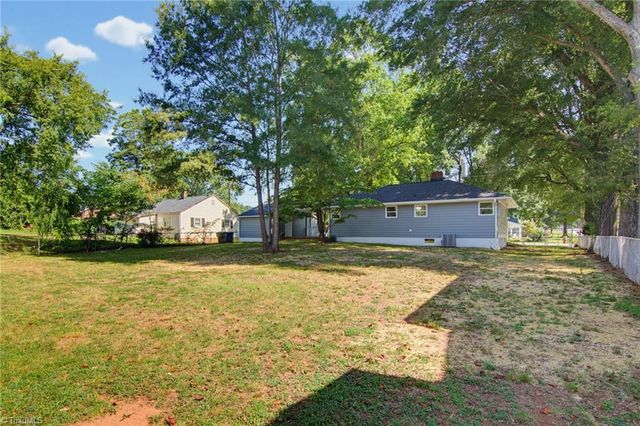 901 W Main Street, Mayodan, NC 27027