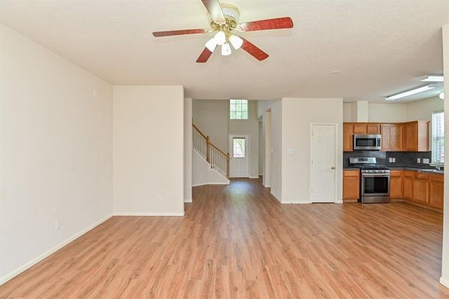 1030 Riverwood Drive, Dickinson, TX 77539