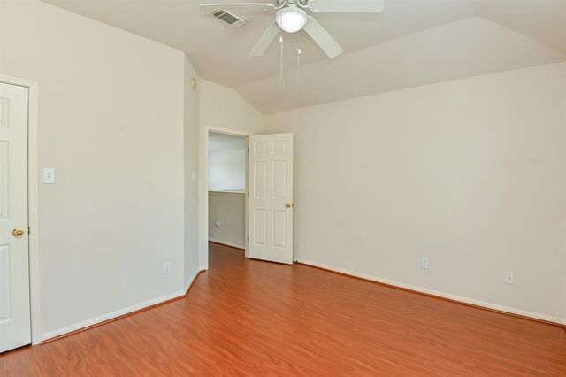 1030 Riverwood Drive, Dickinson, TX 77539