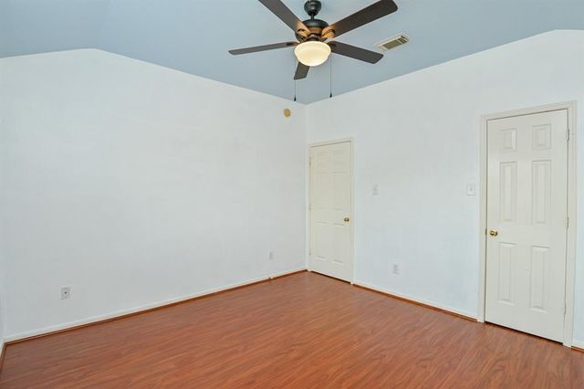 1030 Riverwood Drive, Dickinson, TX 77539