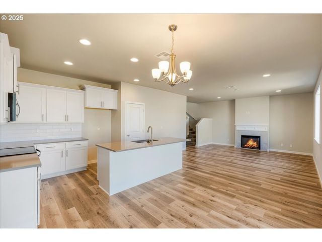 410 S Elm St, Yamhill, OR 97148