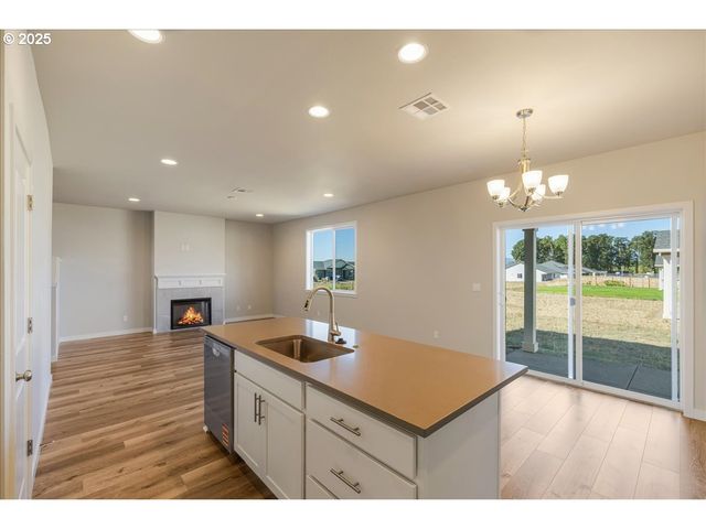 410 S Elm St, Yamhill, OR 97148