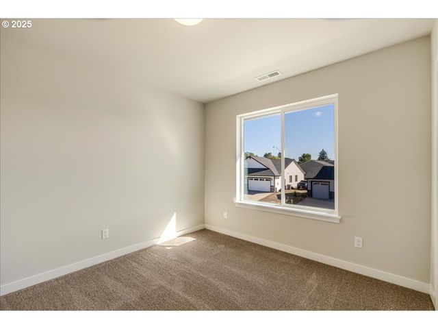 410 S Elm St, Yamhill, OR 97148