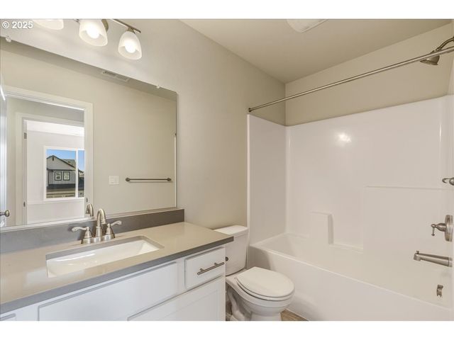 410 S Elm St, Yamhill, OR 97148