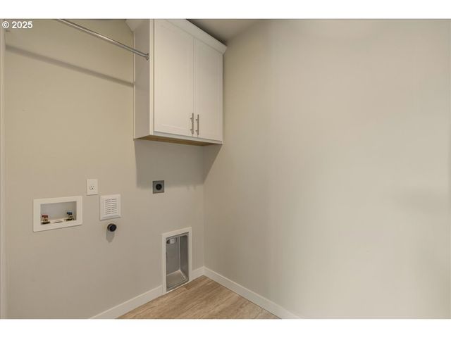 410 S Elm St, Yamhill, OR 97148