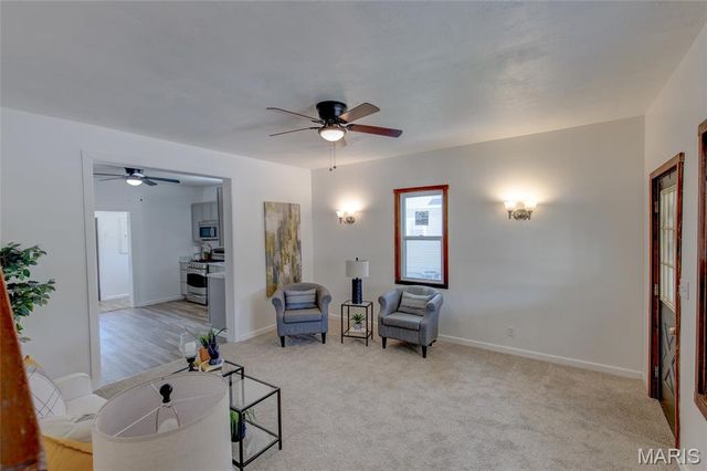 133 E Alton Avenue, East Alton, IL 62024