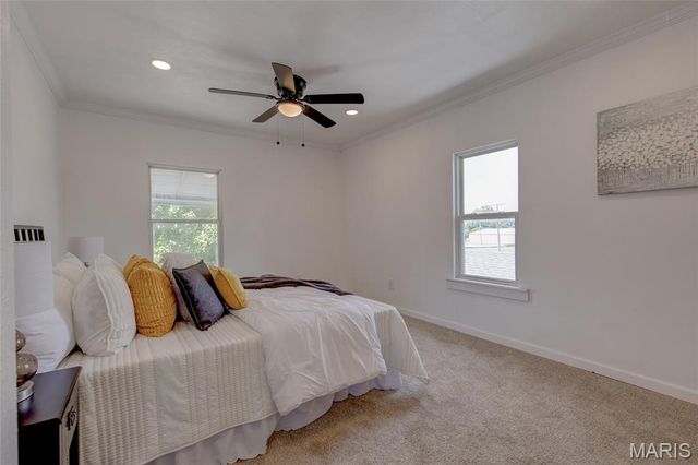 133 E Alton Avenue, East Alton, IL 62024