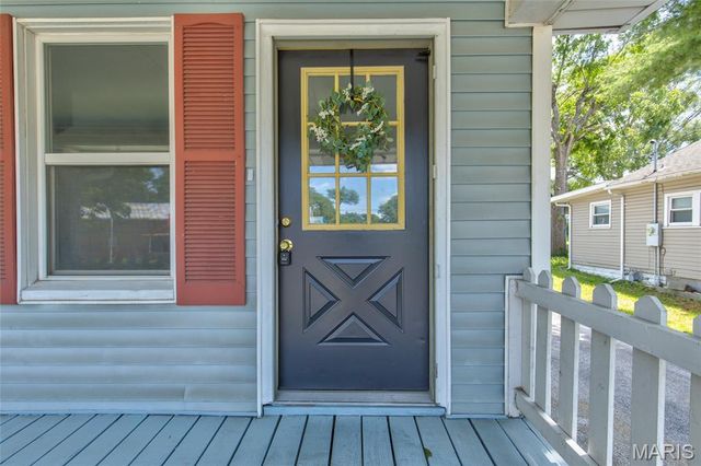133 E Alton Avenue, East Alton, IL 62024