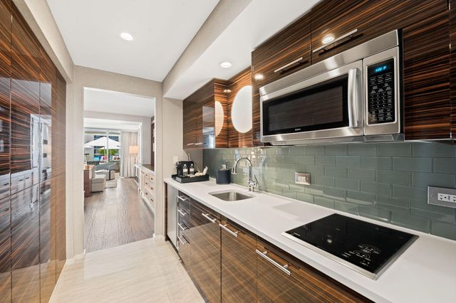 551 N FORT LAUDERDALE BEACH Boulevard H614, Fort Lauderdale, FL 33304