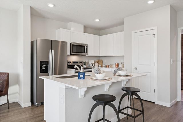 607 PRESTON COVE DRIVE, St Cloud, FL 34771