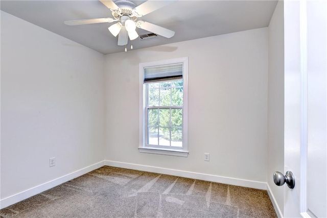 225 Quarterpath RD, Williamsburg, VA 23185