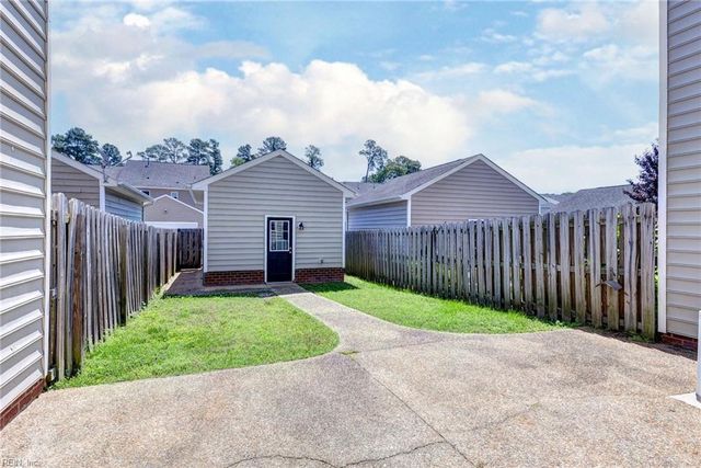 225 Quarterpath RD, Williamsburg, VA 23185