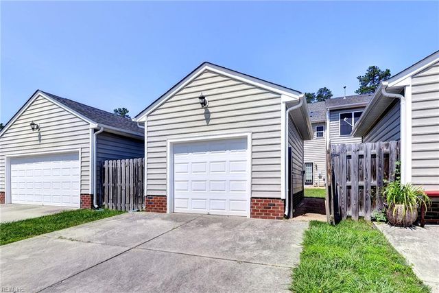225 Quarterpath RD, Williamsburg, VA 23185