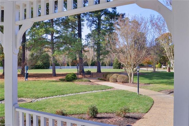 225 Quarterpath RD, Williamsburg, VA 23185