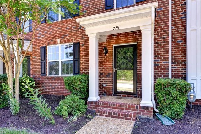 225 Quarterpath RD, Williamsburg, VA 23185