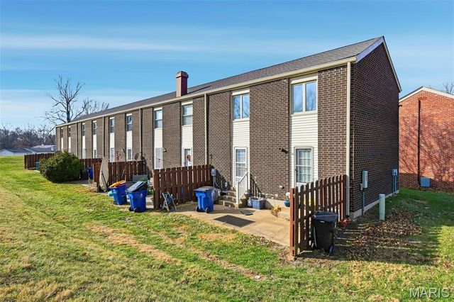 12300 Rossridge Court, Unincorporated, MO 63146