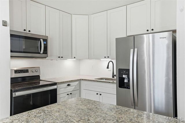 12300 Rossridge Court, Unincorporated, MO 63146