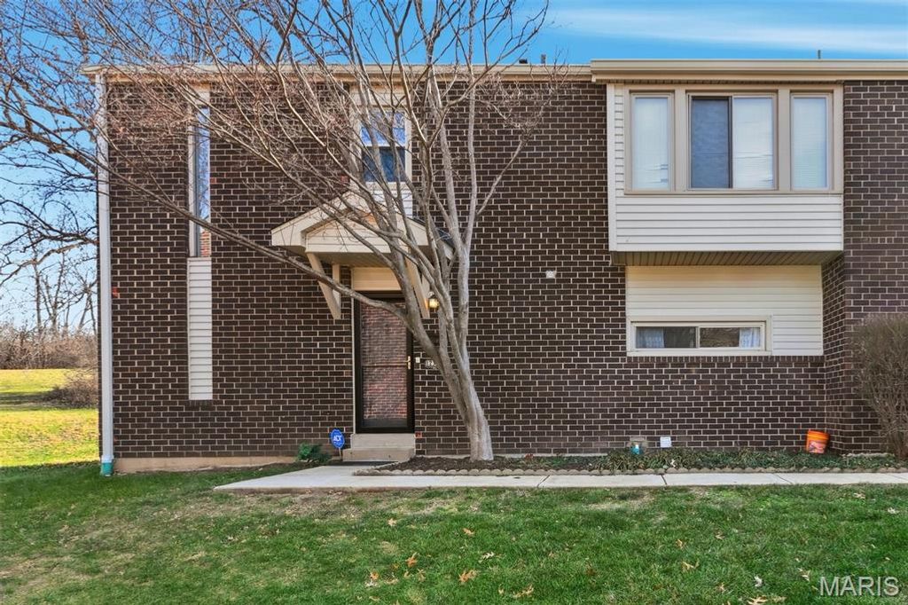 12300 Rossridge Court, Unincorporated, MO 63146