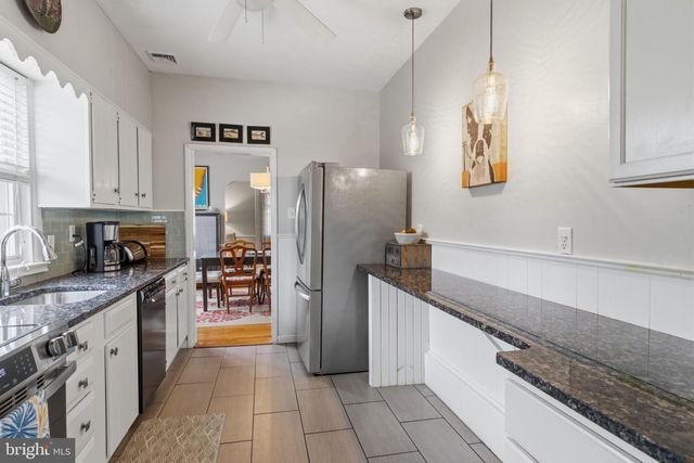 11 FRANKLIN AVE, Flourtown, PA 19031