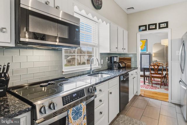 11 FRANKLIN AVE, Flourtown, PA 19031