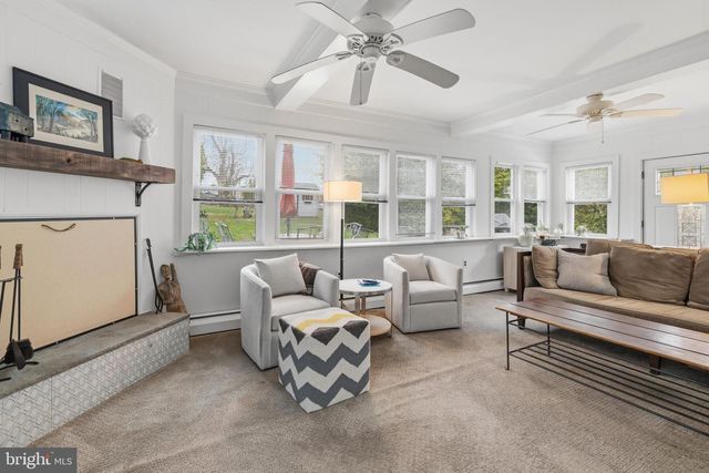 11 FRANKLIN AVE, Flourtown, PA 19031