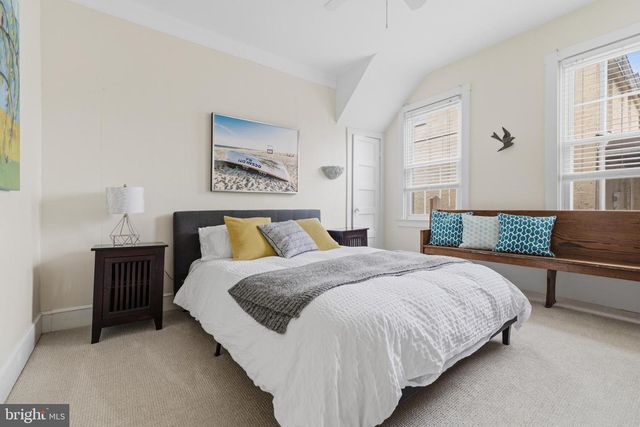 11 FRANKLIN AVE, Flourtown, PA 19031