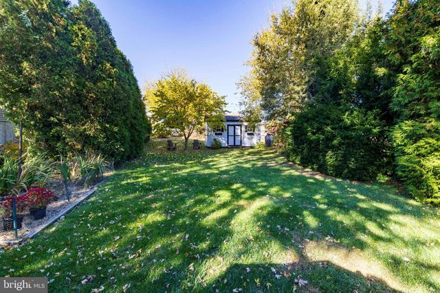 11 FRANKLIN AVE, Flourtown, PA 19031