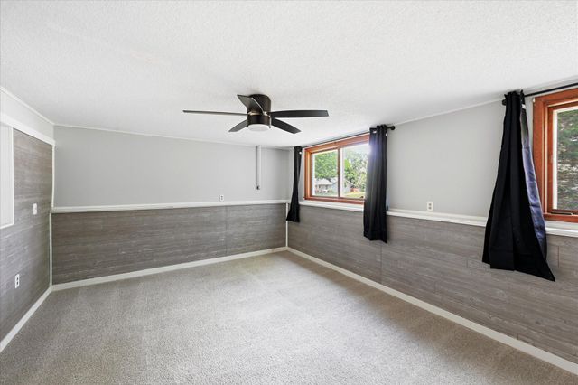 8142 Homestead Avenue S, Cottage Grove, MN 55016