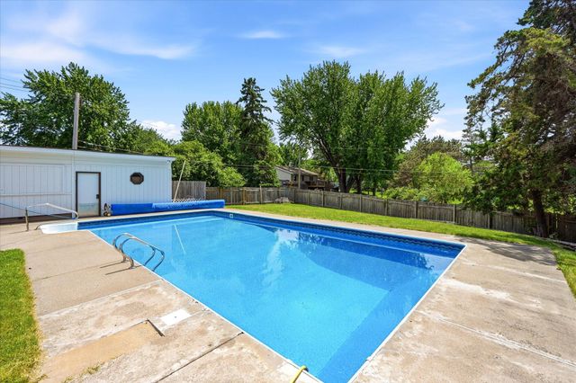 8142 Homestead Avenue S, Cottage Grove, MN 55016
