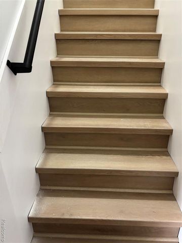 16814 San Juan San Juan Drive, Detroit, MI 48221