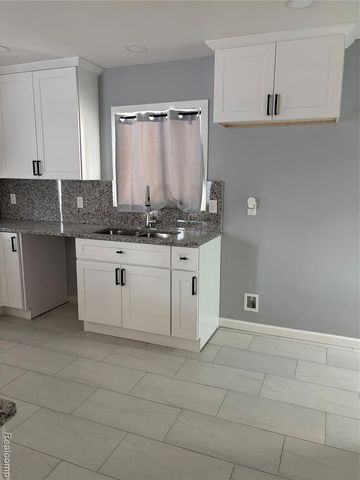 16814 San Juan San Juan Drive, Detroit, MI 48221