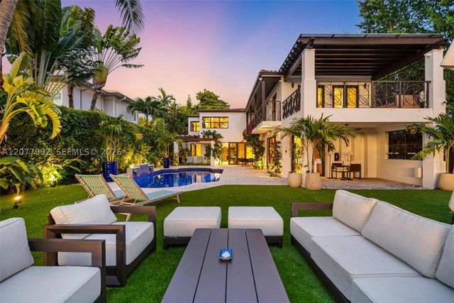 5170 La Gorce Dr, Miami Beach, FL 33140