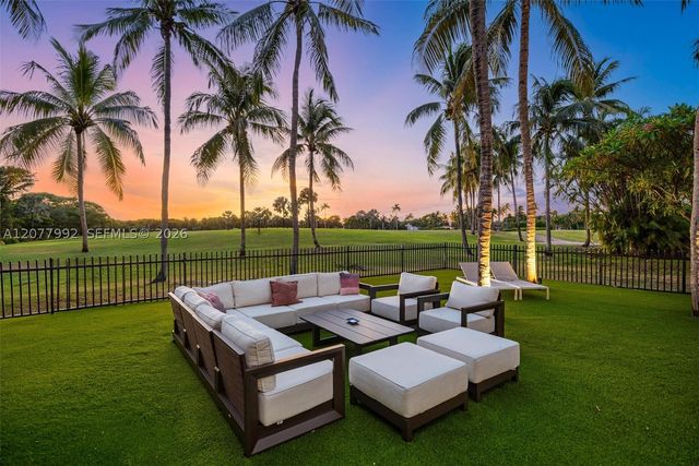 5170 La Gorce Dr, Miami Beach, FL 33140