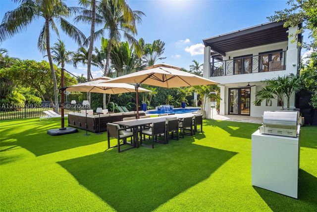5170 La Gorce Dr, Miami Beach, FL 33140