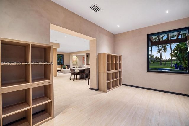 5170 La Gorce Dr, Miami Beach, FL 33140
