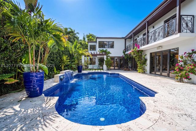 5170 La Gorce Dr, Miami Beach, FL 33140