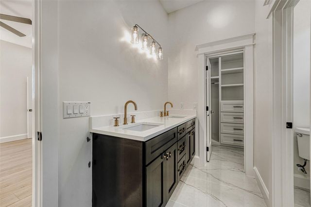 406 E Carrie Manor ST, Manor, TX 78653