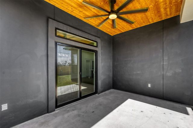 406 E Carrie Manor ST, Manor, TX 78653