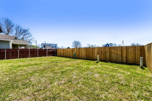 406 E Carrie Manor ST, Manor, TX 78653